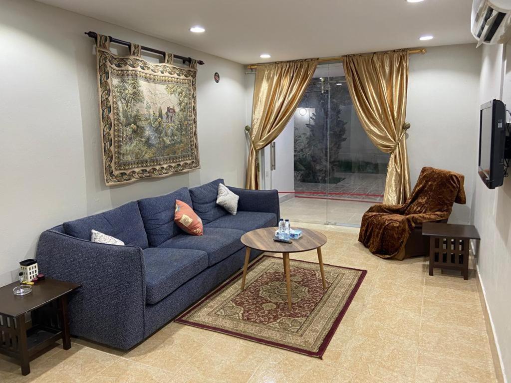 Masaken Alkenan Apartment Янбу Екстериор снимка