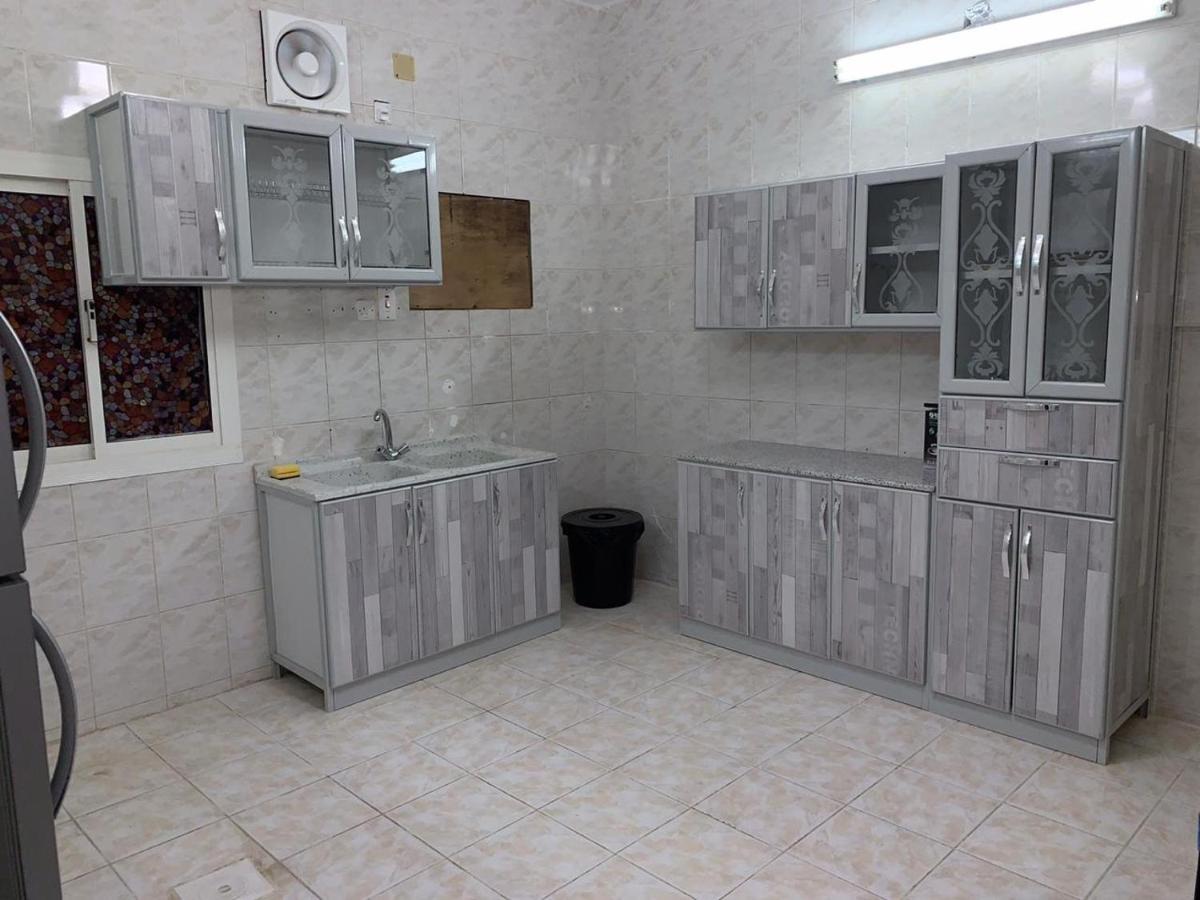 Masaken Alkenan Apartment Янбу Екстериор снимка