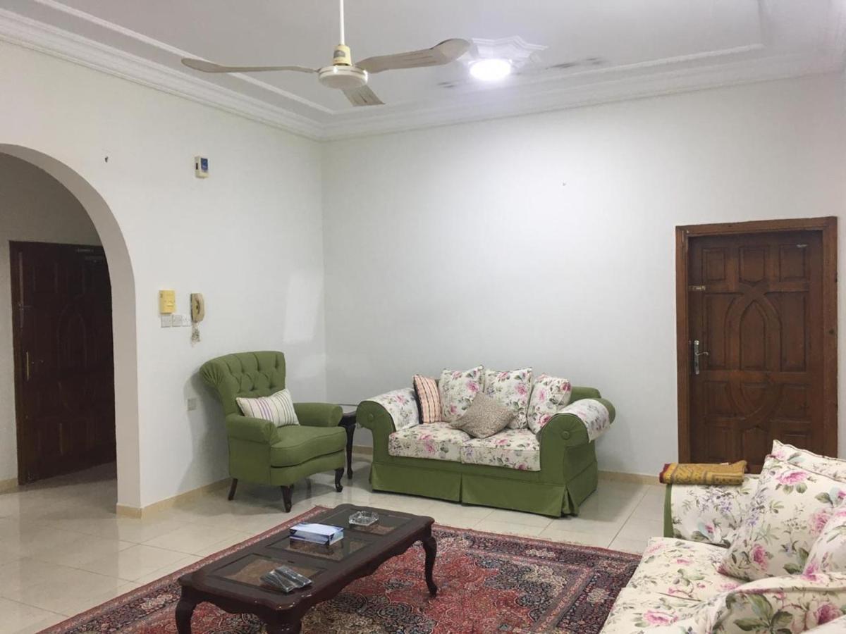 Masaken Alkenan Apartment Янбу Екстериор снимка