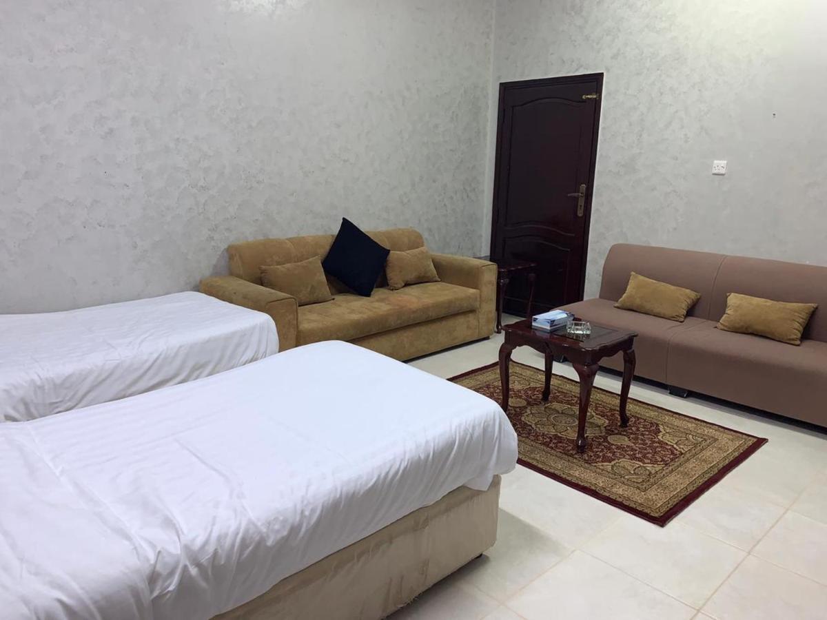 Masaken Alkenan Apartment Янбу Екстериор снимка