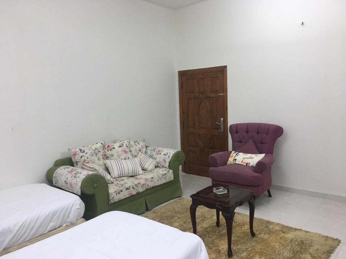 Masaken Alkenan Apartment Янбу Екстериор снимка